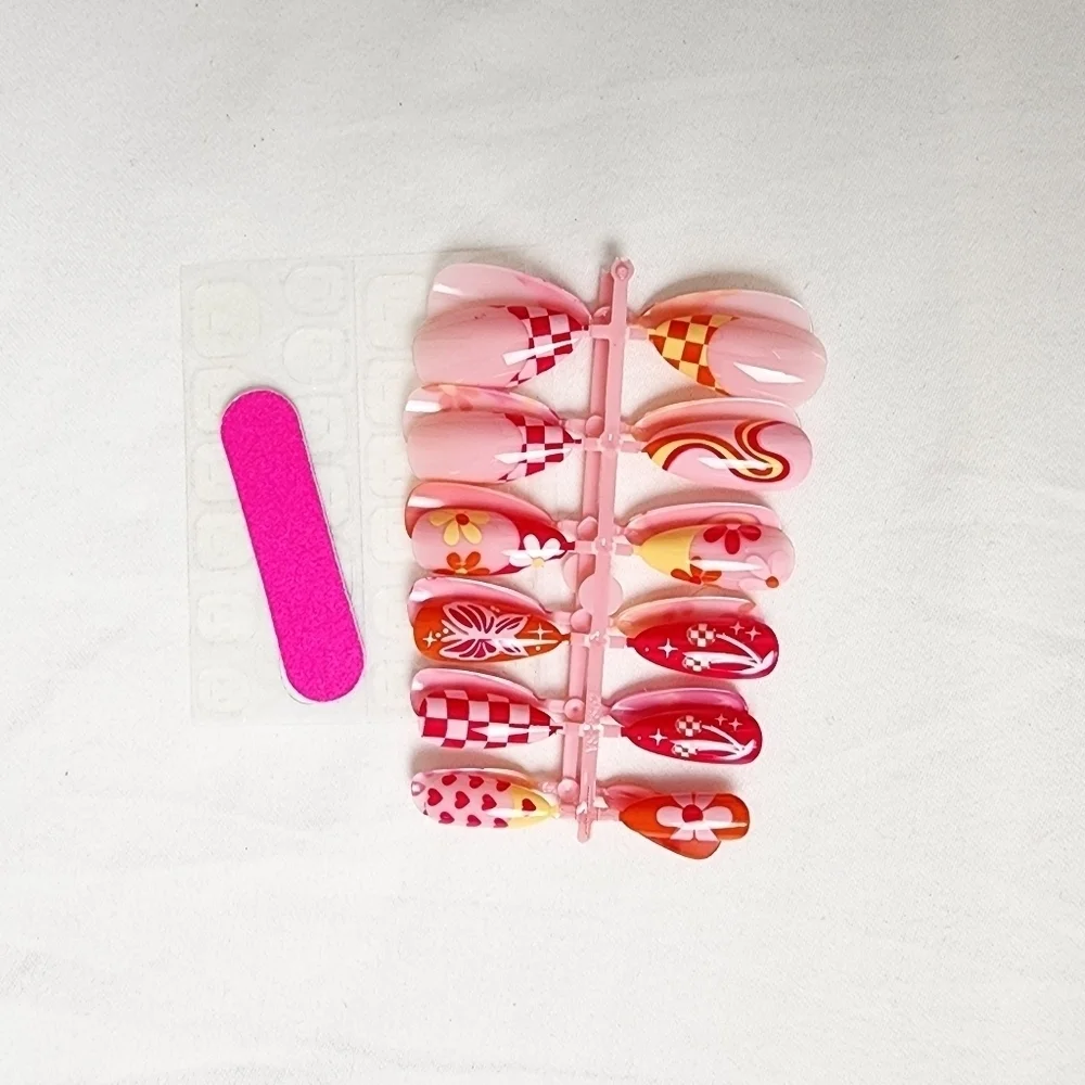 24 Pieces Fake Press On Nails
